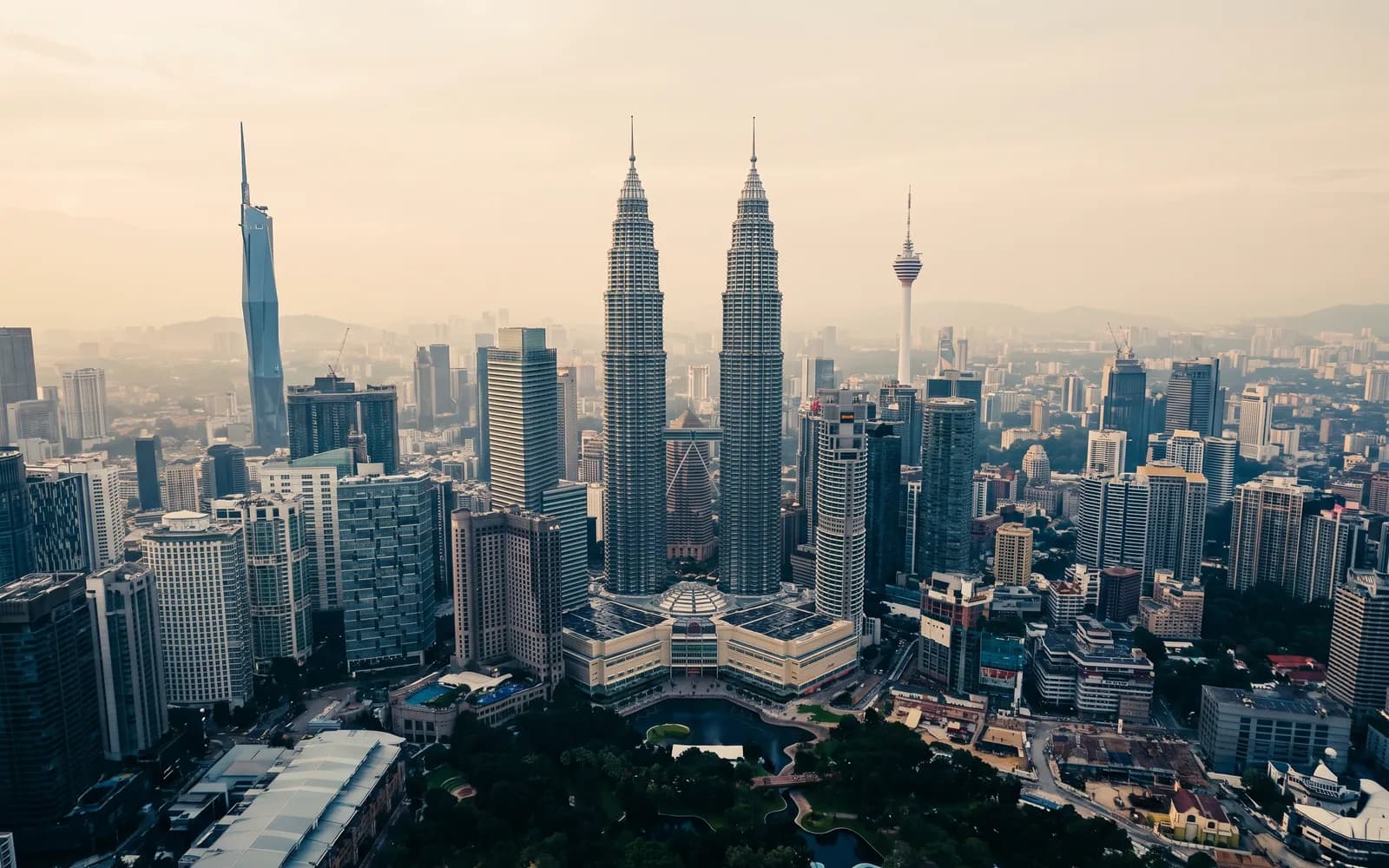 The Kuala Lumpur skyline in clear daytime light